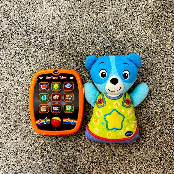 V-tech toy bundle - Picture 1 of 8